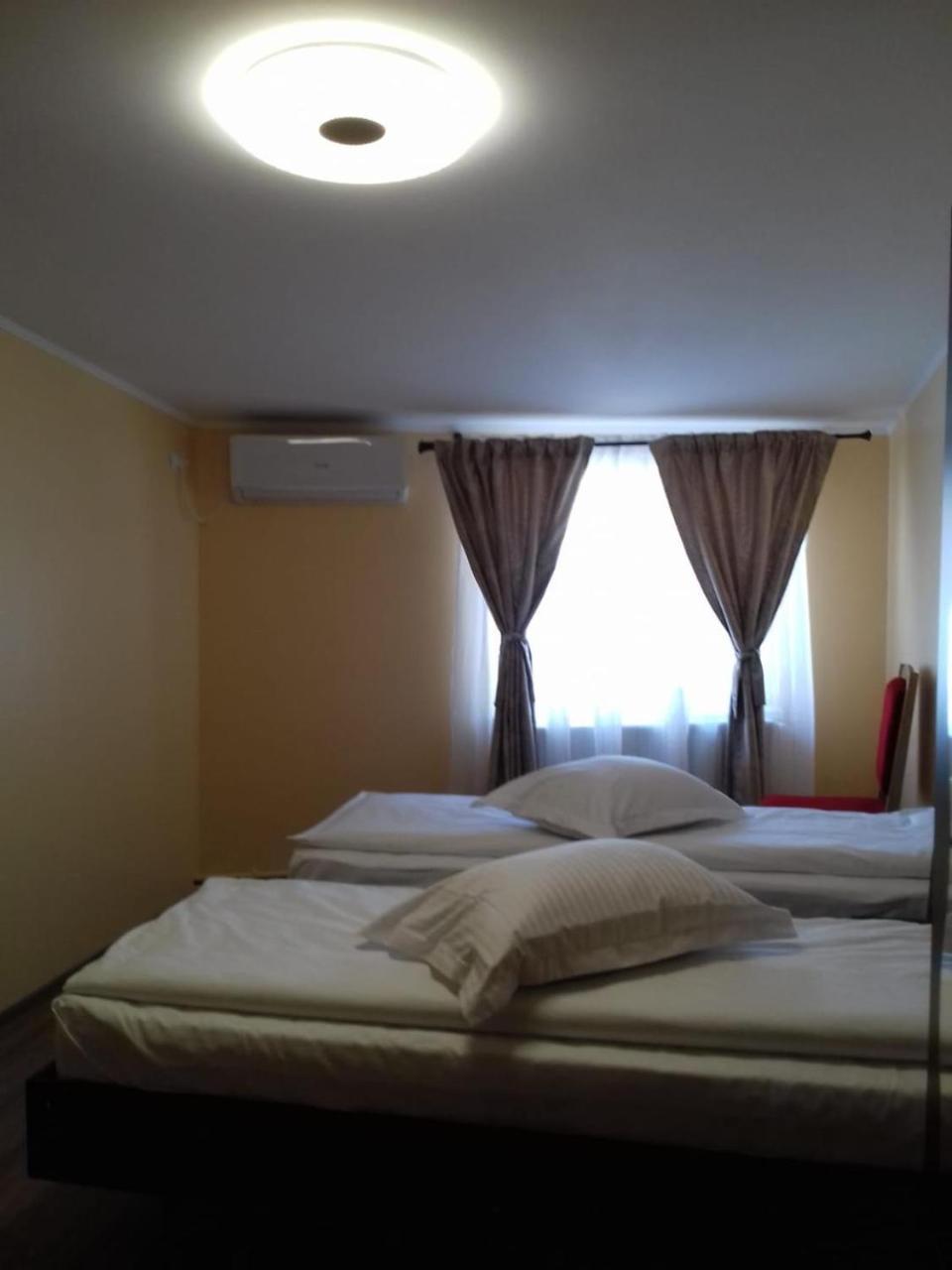 Pensiunea Ada Bascov Exterior photo